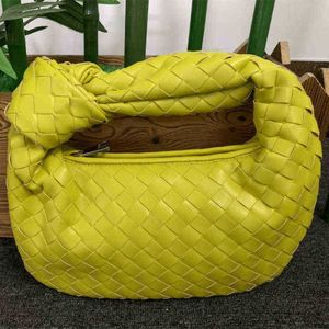 Shoulder Bags New Fashion Handmade Woven Green Summer Lady Crossbody Hobo Pu Knotted Handle Casual Handbag 220223