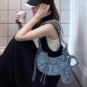 Cowboy Le Cagole Crossbody Bag Half Moon na ramię torebki torebki torebka torebka Diamentowy zamek błyskawiczny