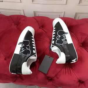 Designer-Schuhe für Herren und Damen, luxuriöse Freizeitschuhe, modischer Pull-On-Sneaker, atmungsaktiv, weiße Spike-Sockenschuhe, Größe 35–45 mkjkkkqas rh800001