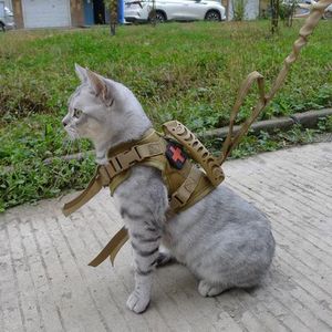 猫の襟は戦術的な小さな犬の襟ハーネス調整可能600dナイロンペットトラクション子猫エスケーププルーフベストSベルト230309