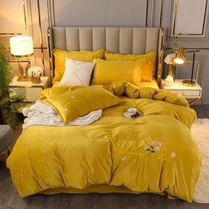 寝具セットミチコホームテキスタイルシンプルな新鮮なデイジーストロベリーキルトカバーベッドシート枕カバーポリエステルダブル4ピースセット