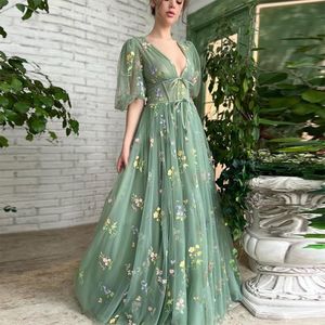 Party Dresses Sevintage Green Embroidery Lace Prom Dresses Puff ärmar A-Line Long Wedding Party Gowns Open Back Tulle Evening Dress 230310