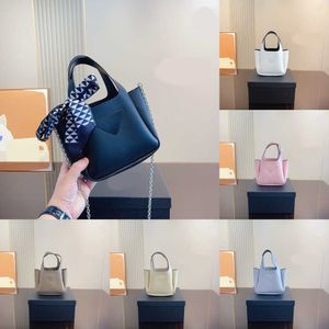 crossbody bag chain designer bag women designers shoulder bags handbags ladies classic Fashion handbag with Silk Scarf 230224