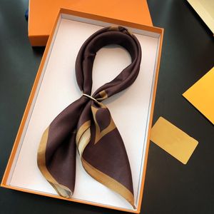 100% mulberry silk scarf versatile small square towel age reduction temperament elegant headscarf dress with soft and comfortable skin size50*50