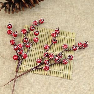 Decorative Flowers 5PCS Red Berry Bouquet Artificial Pine Cone Flower Branch Christmas Tree Decoration Wedding Party Decor Festive Supplies