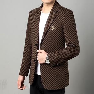 Męskie garnitury Blazers Koreańska wersja mody dżentelmena Business Gentleman przewodniczyła brytyjskiemu biurze rekreacyjnym Slim Wedding Blazer 230310