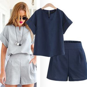 Kvinnor Tvåbitar byxor Kvinnor passar Två stycken Set Cotton Linen Shorts Matchande kvinnliga uppsättningar Plus -storlek Kort set Kvinnor Summer Trendiga kläder 230310