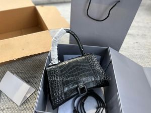 Shoppingväska klassisk svart och fashionabla kvinnors väska axelväska messenger väska alligator timglasväska handväska storlek