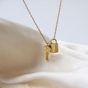 Naszyjniki wiszące 925 srebrne słodkie wisiorki do klucza do kobiet uroków biżuteria Choker Kolye