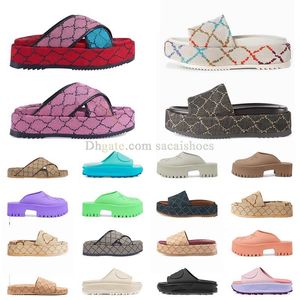 Sandália de plataforma de luxo Womens Flor Bordada Chinelos de Lona Famoso Designer Mulheres Sandales Plataformas Dhgate Praia Sapatos Espuma Espuma Sliders Sandalen