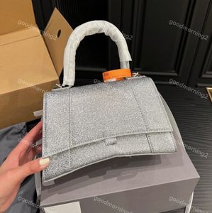 Asil Kadın Çantası Cüzdan Moda Parlak Kumaş Küçük Çanta Yarım Ay Tote Çanta Çıkarılabilir veya Ayarlanabilir Uzun Omuz Askısı ile Tatlı Bayanlar Crossbody Çanta