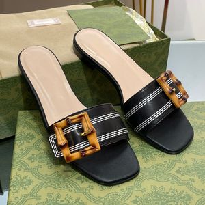 Sommer neuer Designer Fashion Bambus mit Slipper Mid-Heel Shoes Fashion Casual Classic Women Flip-Flops Solid Color Shopping Home Frauen Schuhe Größe 35-42