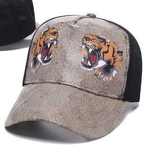 Monterade hattar Baseball Caps Casquette Sun Hat Classic Snake Tiger Bee Cat Canvas med för män Women MH-03