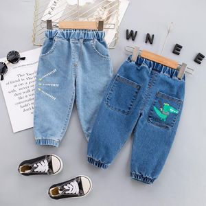 Jeans 2023 Baby Boys Girls Pants Barn Byxor Casual Cartoon Kids 1 2 3 4 år