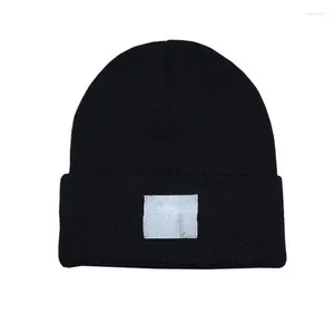 Berretti 2023 moda inverno autunno stile donna uomo cartone animato caldo lusso cappelli da festa all'aperto berretti Hip Hop unisex