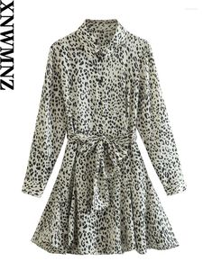 Casual Dresses XNWMNZ 2023 Damenmode Animal Print Minikleid Frau Revers Langarm Gürtel Vorderknopf Weiblich Chic