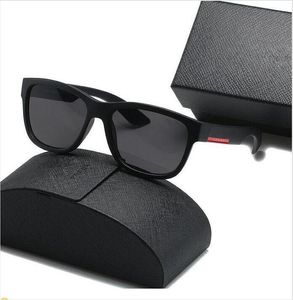 Дизайнерские солнцезащитные очки Классические очки Goggle Outdoor Beach Sun Glasses для мужчины Женщина Смешайте цвет. Пополнительная треугольная подпись P09
