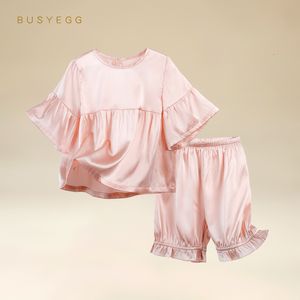 Pigiama Sweet Lovely Tinta unita Ragazze Pink Silk Homewear Set Abbigliamento estivo per bambini Pigiama di seta naturale sottile per bambini Skin Friendly 230310