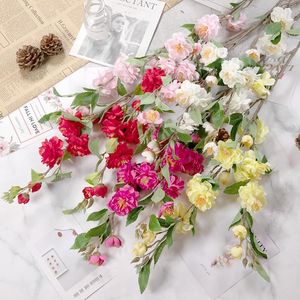 Kwiaty dekoracyjne sztuczne jedwabne kamelię róża długie plastikowe słupy ślubne droga przewodnik