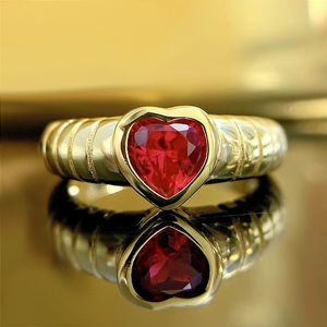 14k Gold Heart Ruby Ring 100% Real 925 Sterling Silver Party Wedding Band Rings for Women Men Engagement smycken födelsedagspresent