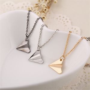 Cute Airplane Gold Woman Necklace Designer Alloy Black Silver Chain Pendant South American Womens Mans Necklaces Pendants Choker Fashion Jewelry Friend Gift