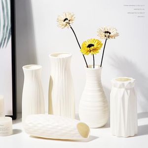 花瓶モダンな白いプラスチックの花の花瓶の装飾ホームノルディックスタイルアレンジリビングルーム折り紙ポットインテリア