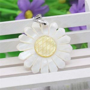 Collane con ciondolo Lega Girasole bianco e giallo Conchiglia di abalone naturale Collana fai-da-te placcata argento Donne Gioielli fatti a mano Design