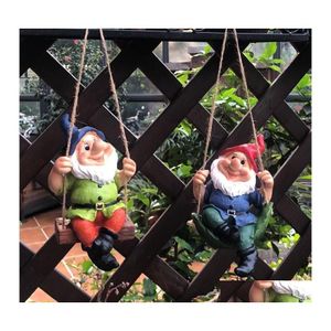 Decorações de jardim Creative Swing Swing Gnome Decoração Resina Estátua Dwarfs Hang On Tree Ative Pingente Interior Ornamento ao ar livre 220721 DRO DHJY0