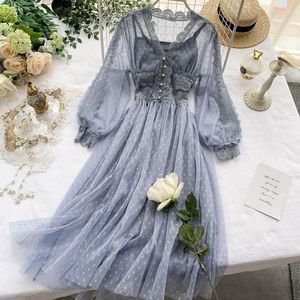 Abiti da lavoro Spring Autumn Mesh Dress Women Elegant Slim V-Neck Slow Octo-Out Long Lace High Waist Tw