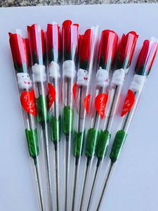 Simulazione Fiore rosa Rose rosse singole Orso cartone animato Con un adesivo a forma di cuore Regalo di San Valentino Regali per la festa della mamma Matrimonio All-match