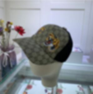 2023 Men's Sunmer Designer Hats Design Ball Caps الكلاسيكية ذات الجودة الجيدة Snake Tiger Bee Canvas التي تعرض رجالًا للبيسبول كاب أزياء قبعة شمس الشمس