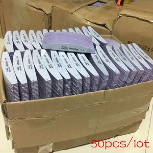 ネイルファイル50PCS 100180ネイルアートサンディングサンドペーパーネイルウォッシャブルネイルファイルセミルーンバナナバフ湾曲したプロフェッショナルマニキュアツールセット230310