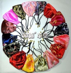 Bolso de joyería de brocado de seda barato bolsas de almacenamiento de tela china personalizada envasado de regalo de regalo bolsillo entero 50p8026380
