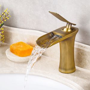 Rubinetti per lavabo bagno Cascata Rubinetti per lavabo lavabo Rubinetto freddo Miscelatore acqua da piano Rubinetto per lavabo monocomando in ottone cromato 230311