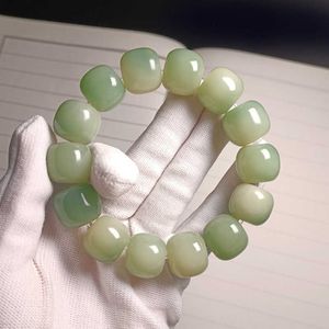 Pulseiras brancas pulseira de raiz de jade branca single ring big verde antigo balde de alta precisão de arremesso de tamanho grande de tamanho redondo buda buddha bracelete
