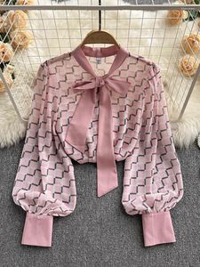 Kvinnor BLOUSES Women 2023 Spring Perspective Bow Tie Chiffon Elegant Temperament All-Match Löst långärmad rutig skjorta toppar Kvinna D0683