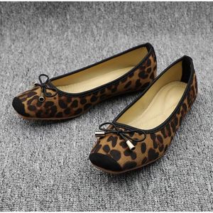 Kvinnliga balett tofflor glider leopard på loafers damer ballerina plattform lägenheter bekväma lägenheter