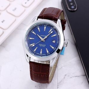 relógios de luxo Três pontos para homens automáticos relógios mecânicos designers relógios de pulso Top Brand Fashion Leather Strap