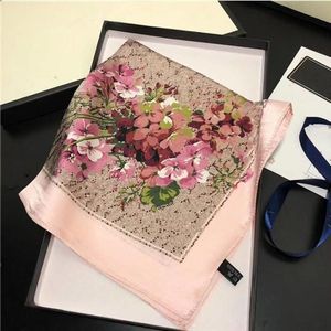 Czerwony szalik szalik projektant litery Drukuj kwiat imit jedwabny szalik na głowę dla kobiet moda torba do torby szaliki Paris Tote Tote Bagaż wstążka
