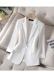 Женские костюмы Blazers Ladies White Black Blazer Lummer Half-рукав тонкая женская куртка Женская корейское стиль V-образного костюма.