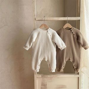 Rompers 0-2Y Summer Baby Boys Long Sleeve Casual Jumpsuit Infant Girls Fashion Solid Color Ribbed Cotton Romper born Clothes 230311