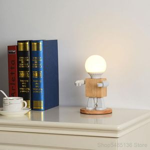 Lampy stołowe nowoczesne drewniane robot Lampa LED Nordic sypialnia Dekoracja salonu łóżka Bezkulne prezent na wakacje