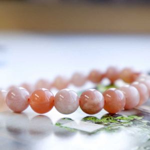 Armband Natural Sun Stone Women's 8mm Round Bead Sun Stone Gold Strawberry Crystal Armband