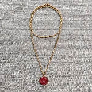 Hänge halsband mode dubbel röd stenhalsband rostfritt stål vridna repkedja högkvalitativa smycken 2023 trendiga kläder accessorie