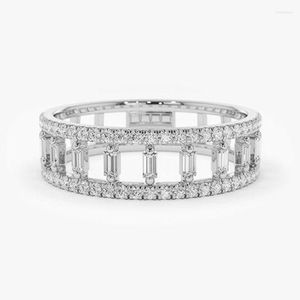 Anéis de casamento elegante quadrado de zircão branco para mulheres hollo retangular cerca de treliça ringue brilhante moda de jóias versáteis presente