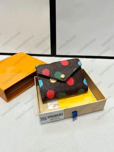 YK VICTORINE WALLET: Mehrfarbig gepunkteter Münz-/Kartenhalter für Damen von Yayoi Kusama – Mini-Accessoire (M81865/M69433)