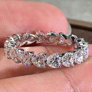Klaster pierścieni 14K AU585 Białe złoto kobiety Połączenie na przyjęcie zaręczynowe każde 0,2 serce Moissanite Diamond Trendy Cute Romantic
