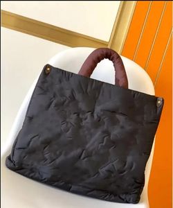 Moda Tasarımcı Kadın Çanta Omuz Çantası Çanta Kış Git GM Tote Çanta Ekonil Rejenere Naylon Kadın Tasarımcıları Çanta Monogramları Soulder Bag 10A Boyut: 41cm