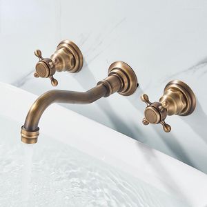バスルームシンク蛇口Quyanre Retro Antique Brass Basin Faucet Wall MountedDual Handles Cold Water Mixerタップ