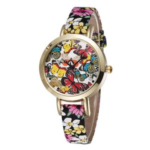 Wristwatches 2023 Butterfly Print Women Watch Leather Strap Fashion Casual Waterproof Quartz Relogio FemininoRelojMujer